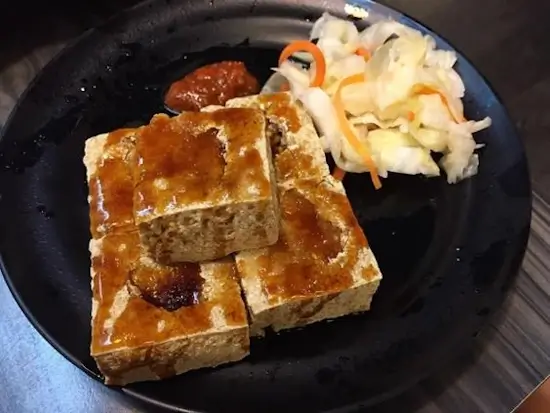 stinky-tofu-a-bold-and-unique-culinary-adventure-travel-food-infoblog